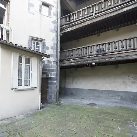 Le Medieval דירה *